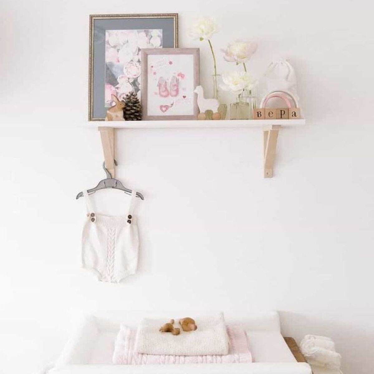 GENERICO - Repisa Flotante Nordica 60cm