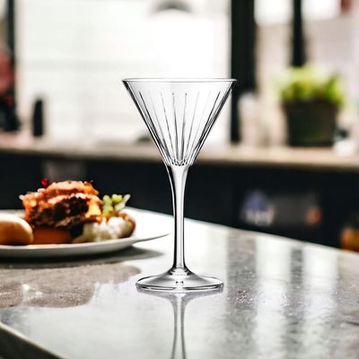 Imagen 2 del producto SET 6 COPAS MARTINI TIMELESS