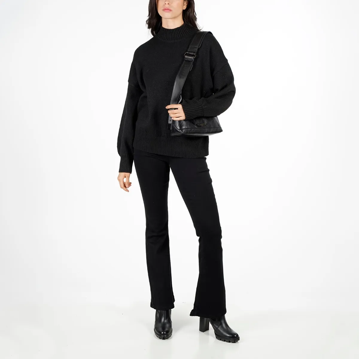 ELLUS - SWEATERS MUJER OVERSIZE  CUELLO SUBIDO ELLUS OFL82402