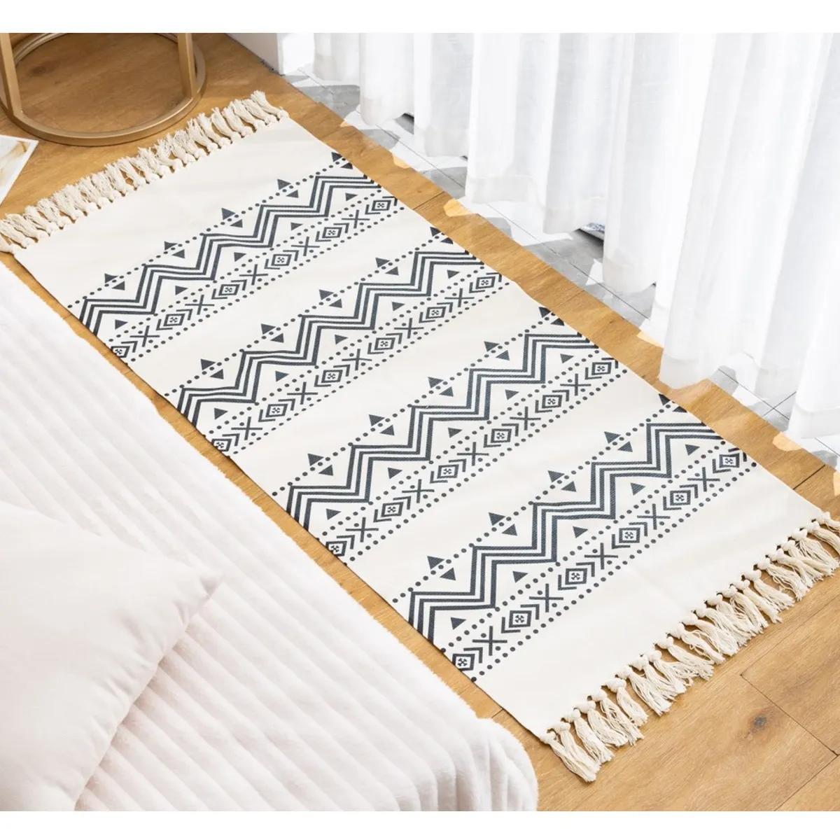 COMPRAPO - Bajada de Cama o Piecera Estilo Etnico Blanco y Negro 130x60 Cm