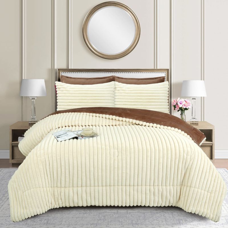GENERICO - COBERTOR COLOR CREMA ELEGANTE Terciopelo Con Chiporrro 2 PLAZA  TF