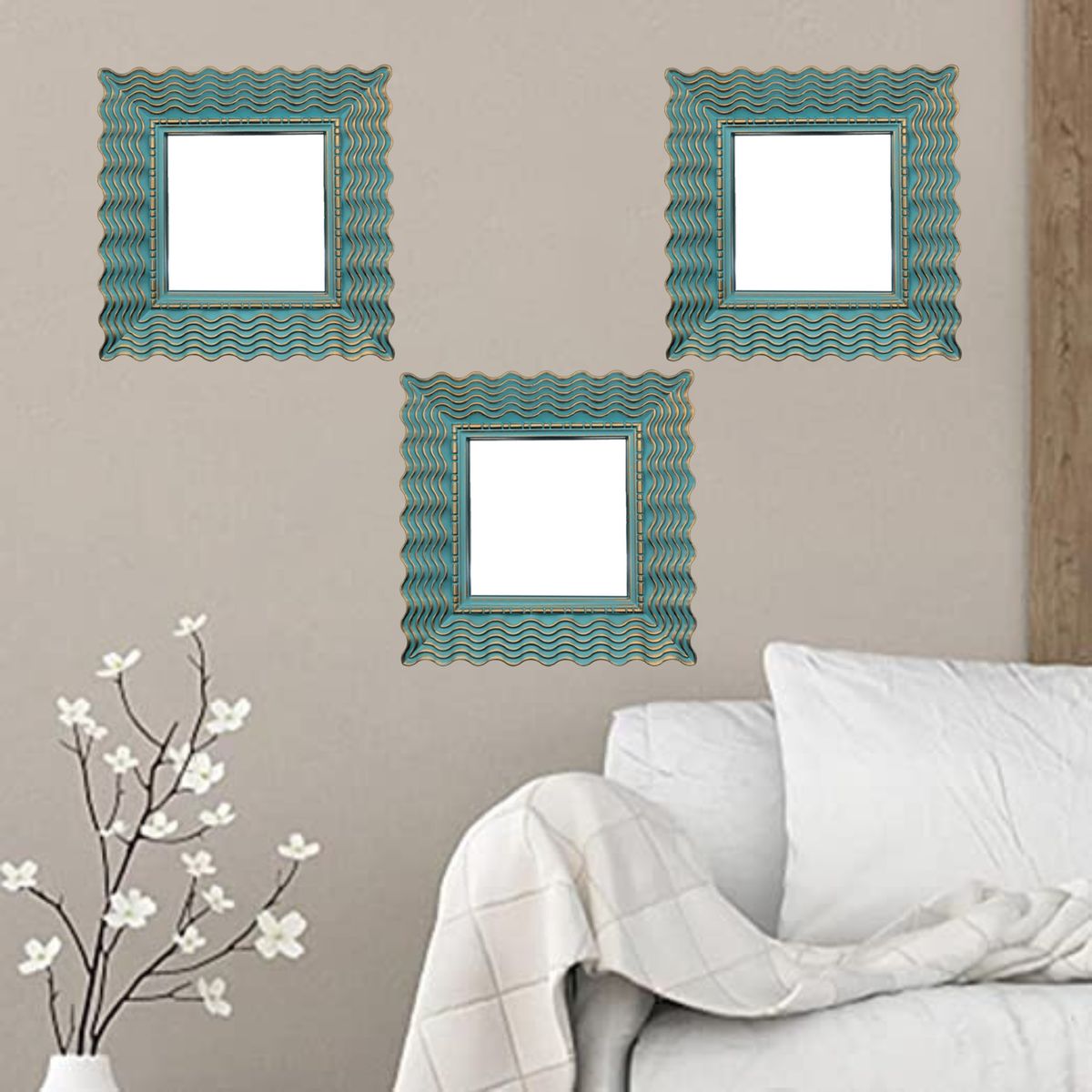 GENERICO - Set 3 Marcos De Espejos Cuadrados Calipso Lineas Doradas.