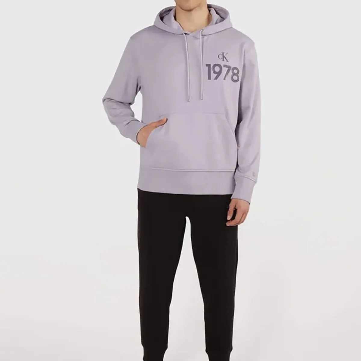 CALVIN KLEIN - Polerón con Gorro Varsity Lila Calvin Klein