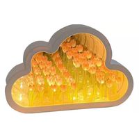 Luz Nocturna Nubes Espejo Mar De Tulipanes