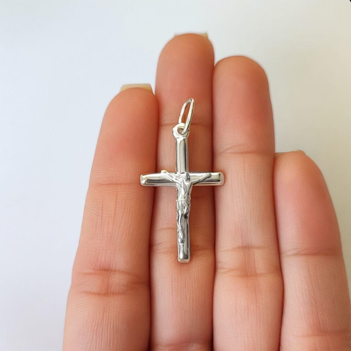 COGGIOLA - Colgante Cruz Tubo Cristo Plata Fina 925