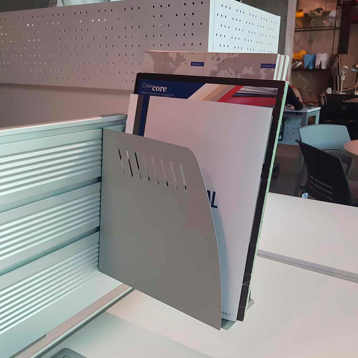 FORM OFFICE - Porta Libros y Carpetas Colgante Gris claro Form