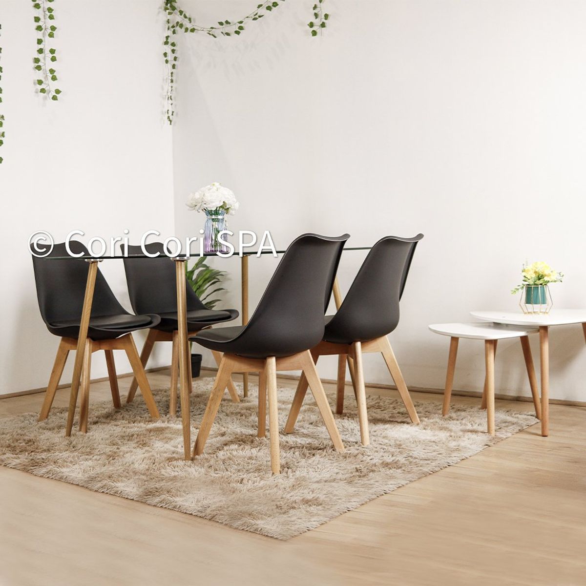 CORI CORI - Comedor Vidrio 130 x 80cm + 4 Sillas Tulip Negro