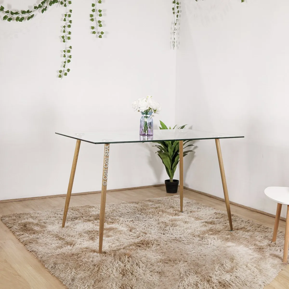 CORI CORI - Comedor Vidrio 130 x 80cm + 4 Sillas Tulip Negro