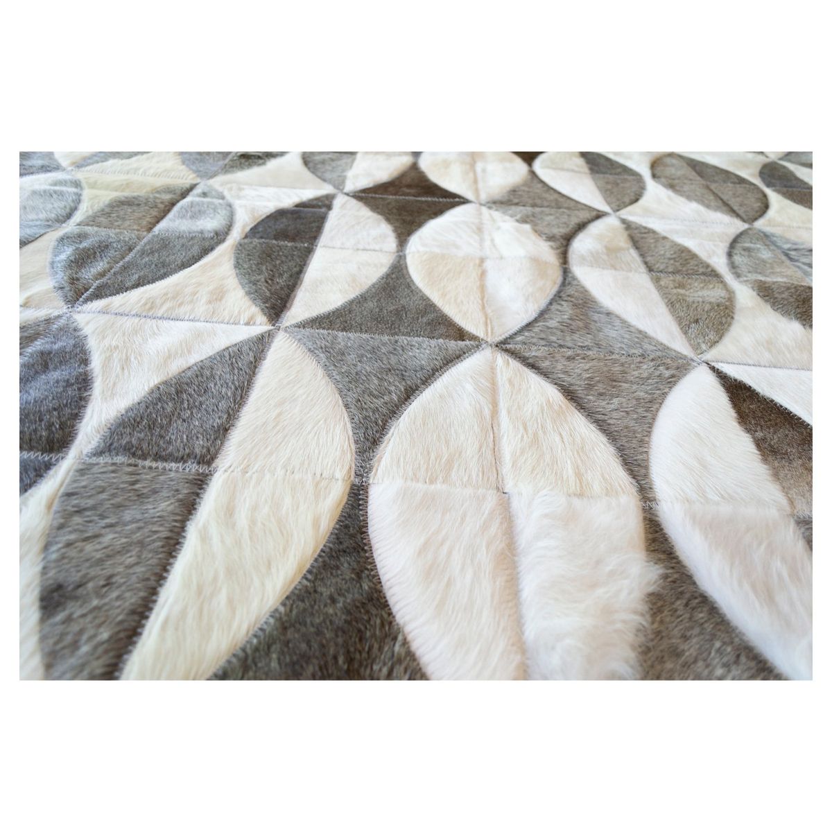 MOO HOGAR - Alfombra Cuero Natural 160 X 220 Diseño 20 X 20 Cm