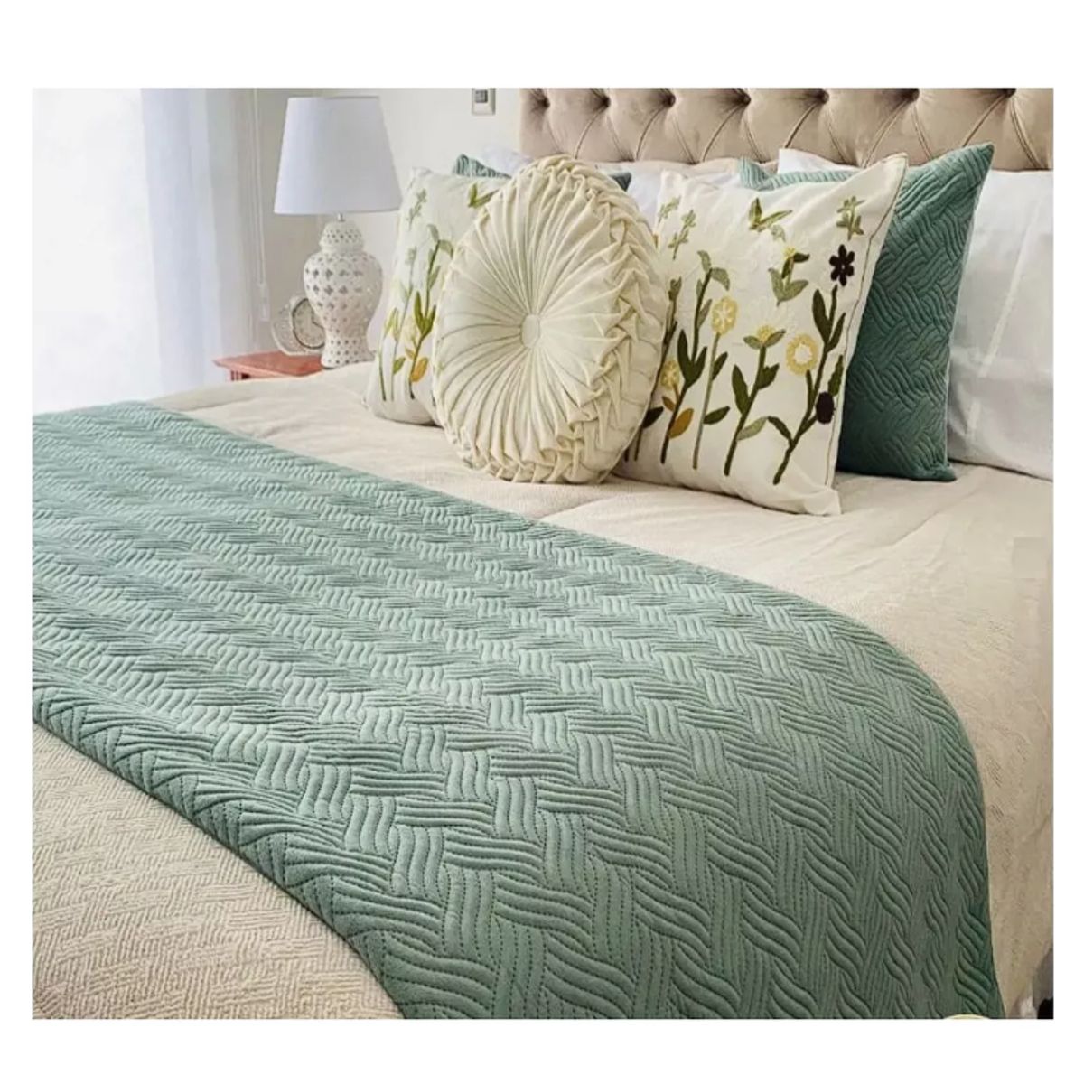 GENERICO - Piecera De Cama Plush Trenzas King O 2pzs 210x70cm