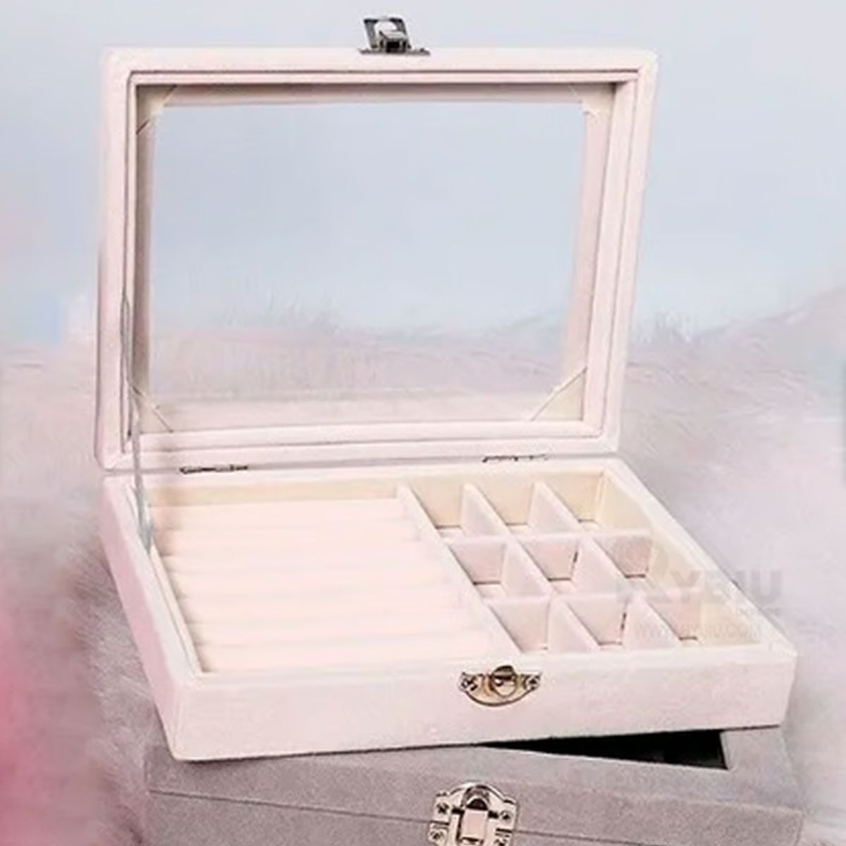 GENERICO - Elegancia en Terciopelo Beige: El Joyero Perfecto para tus Accesorios