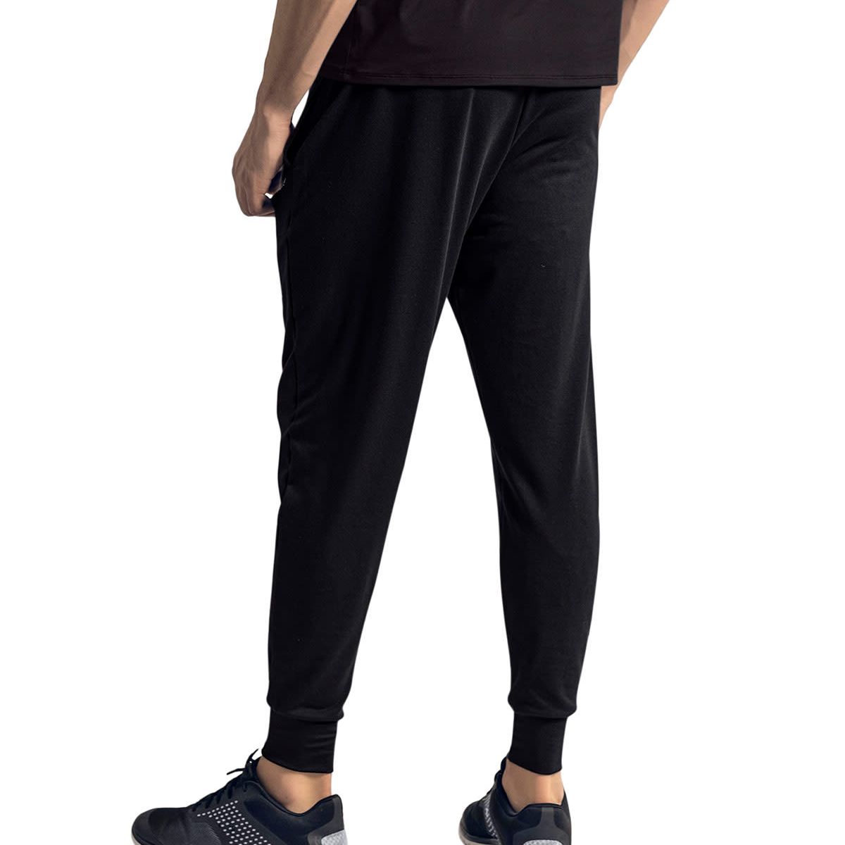 LEO - Jogger deportivo estilo sudadera con bolsillos laterales funcionales 518012 Negro