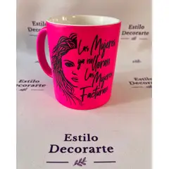 GENERICO - TAZON LAS MUJERES NO LLORAN TAMAÑO DE 11 OZ FUCSIA