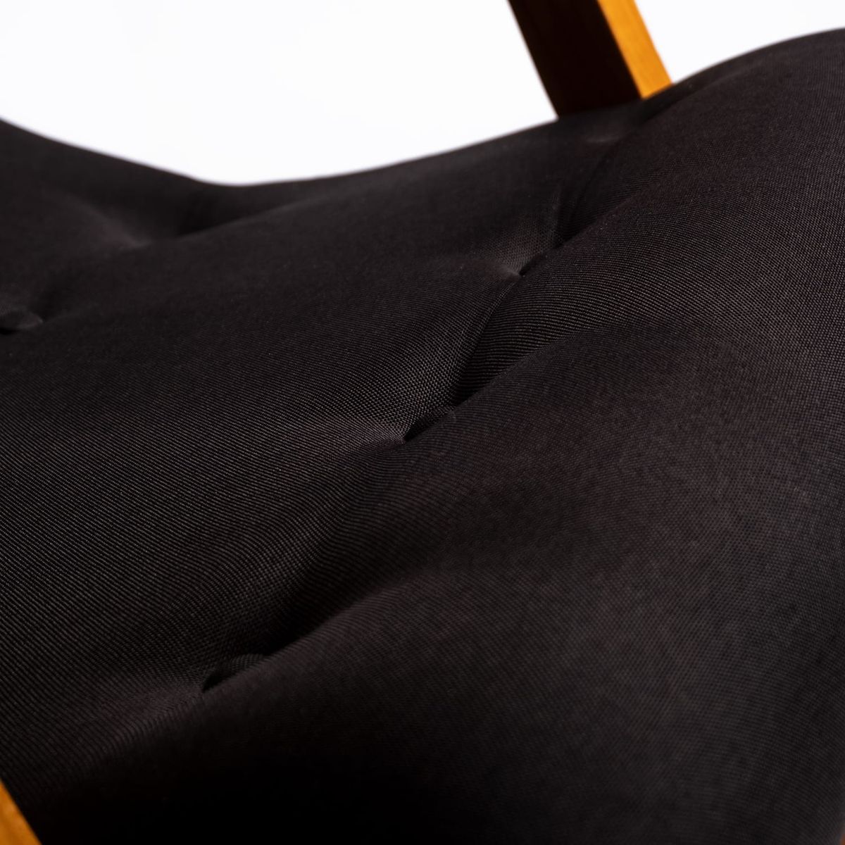 DISEÑOS VALESTRINI - SILLA MECEDORA CON APOYA BRAZO LINO NEGRO