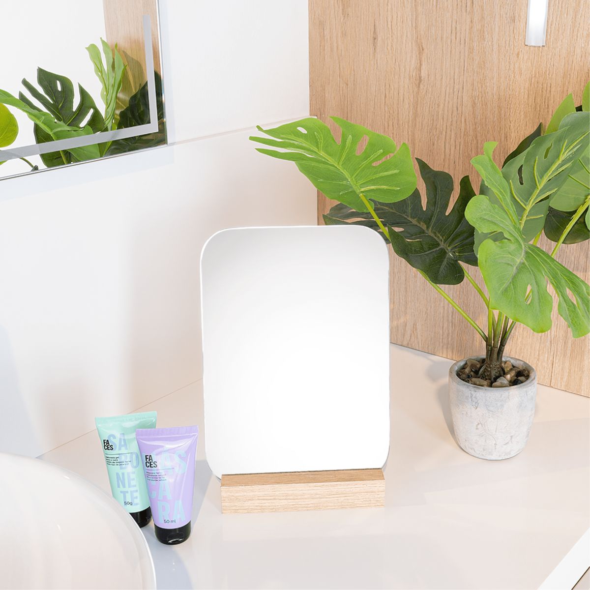 FMFURNITURE - Espejo recto con bordes redondeado Base Madera 25x18x7 cm