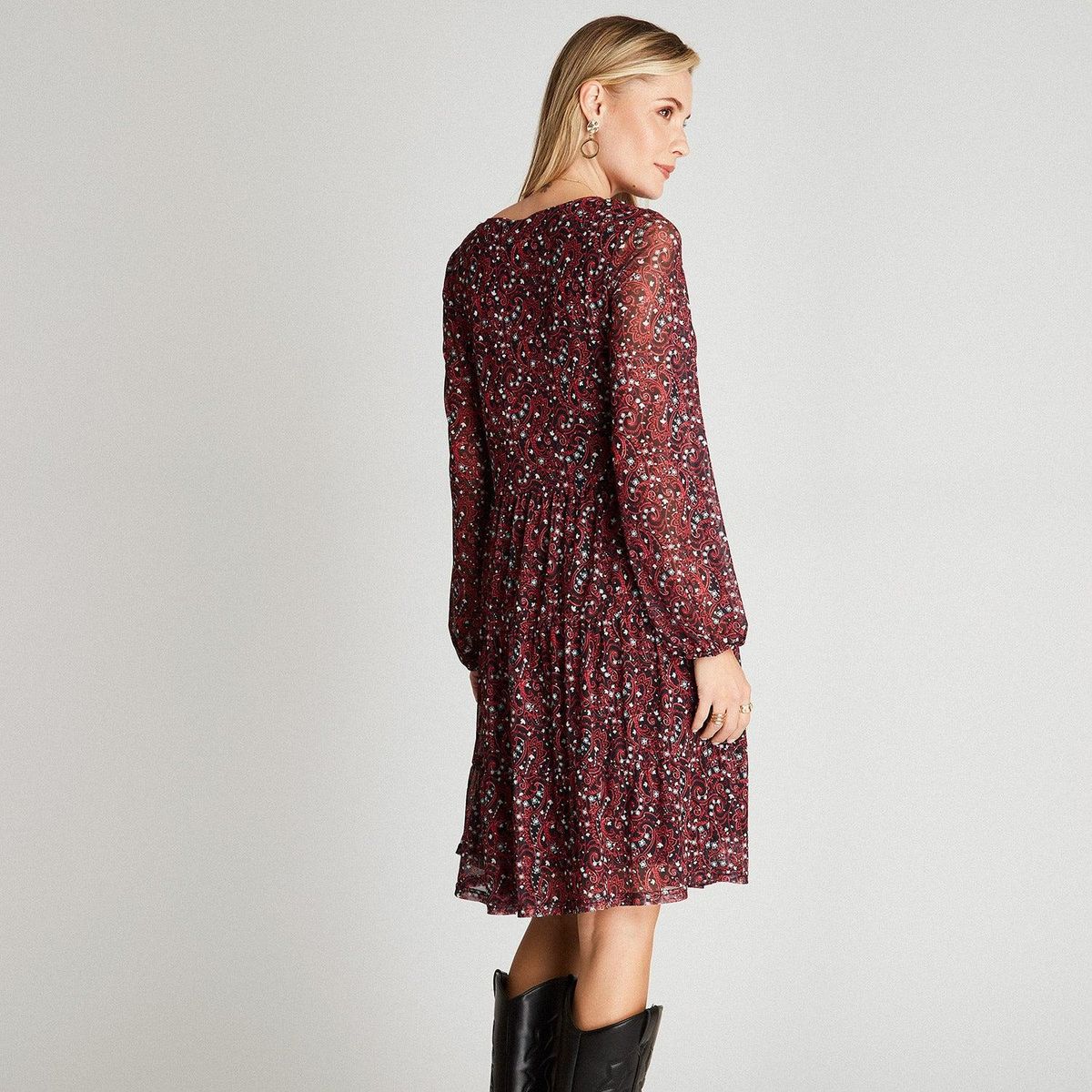 CURVI - Vestido Midi Negro Manga Larga Estampado Cuello V