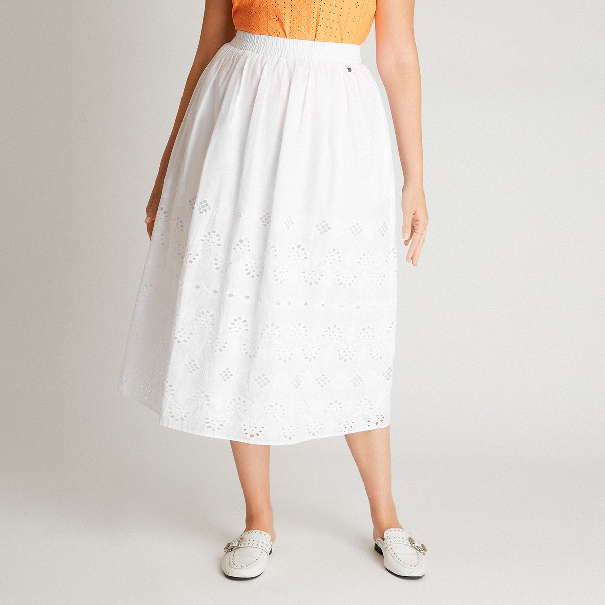 CURVI - Falda Midi Blanca Broderie CURVI