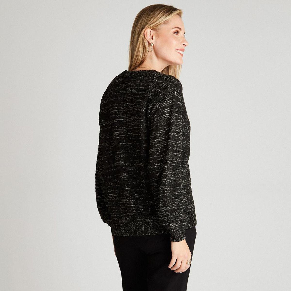 CURVI - Cárdigan Negro Manga Larga Cuello V CURVI