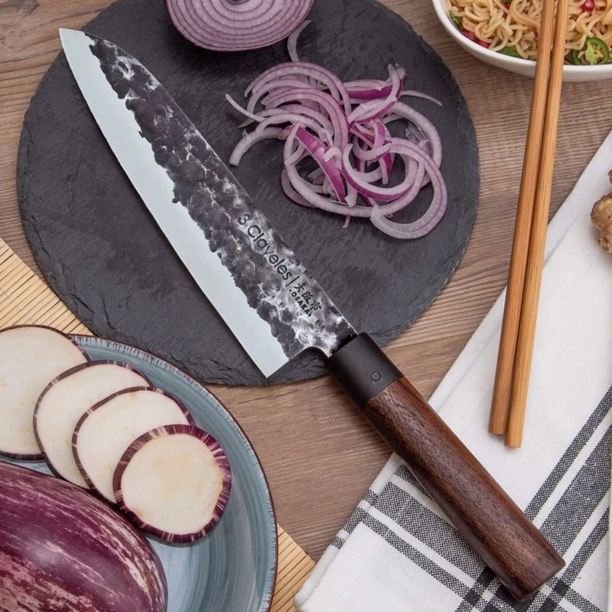 3 CLAVELES - Cuchillo multiuso Osaka 18 cm