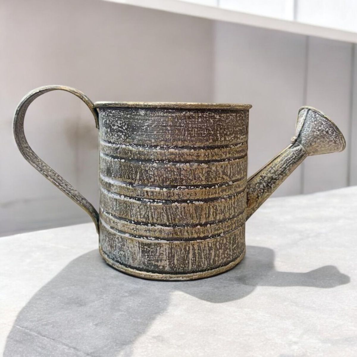 BRIC - Adorno diseño regadera