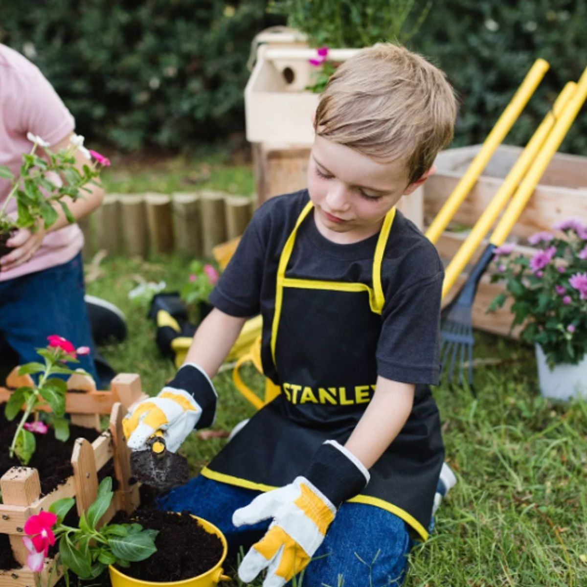 STANLEY JR - Pala Punta de Huevo Metálica Para Jardinería Niños