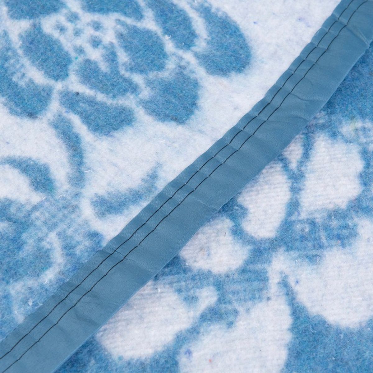 MASHINI - Frazada Térmica Noruega 1.5 Plazas Celeste