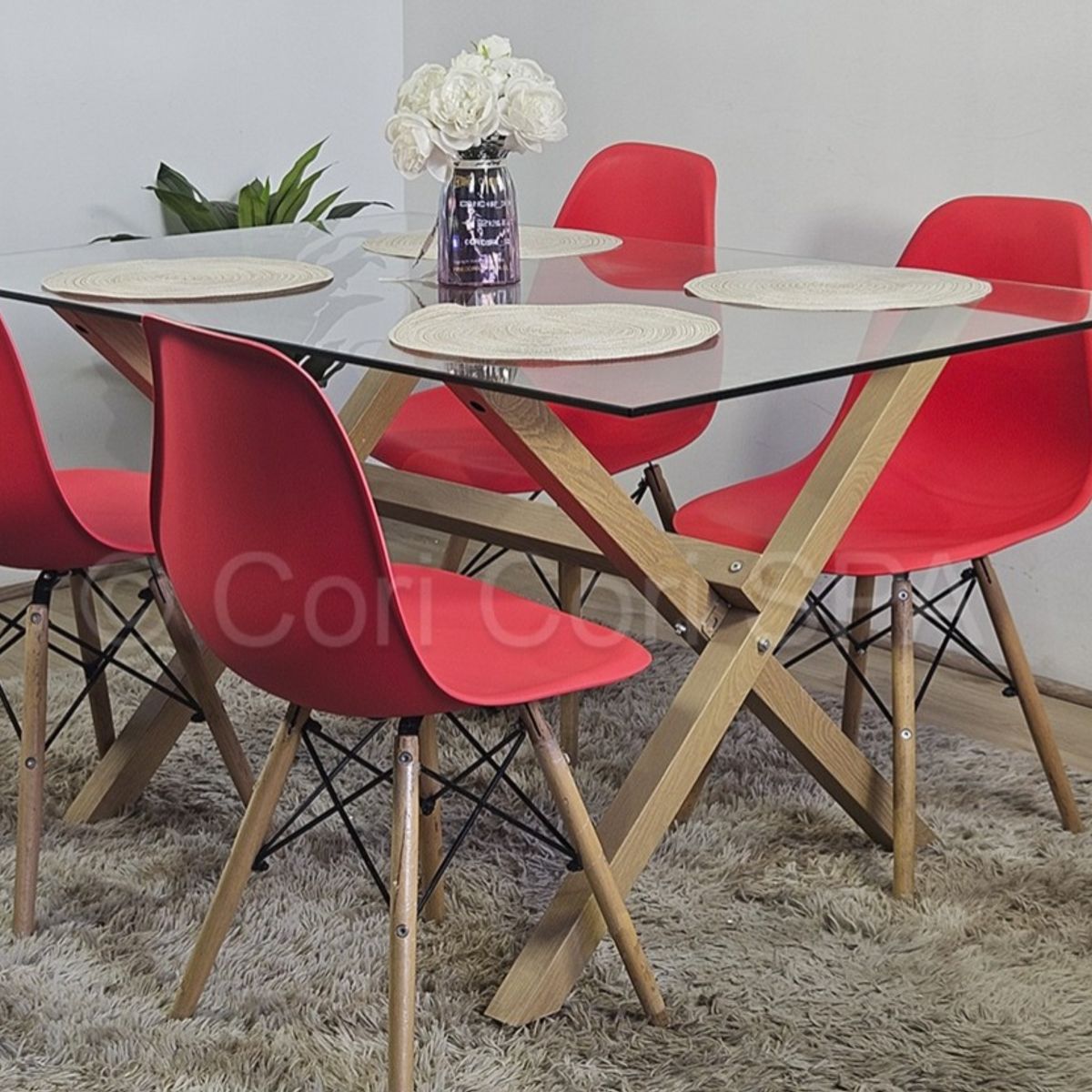 CORI CORI - Comedor Medlock Vidrio 130x80cm + 4 Sillas Eames