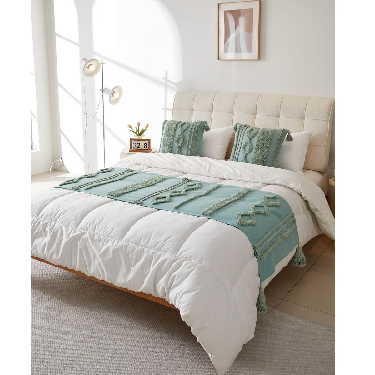 ANGELES DEL HOGAR - Pieceras Bordadas con Pompones + 2 Fundas De Cojin 2 plazas/King