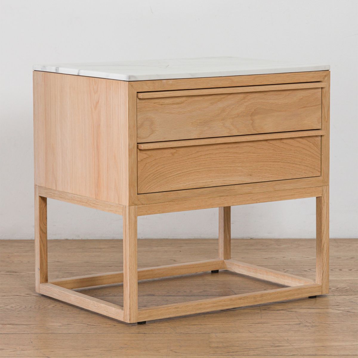 AMOBLE - Velador Olivia Amoblé