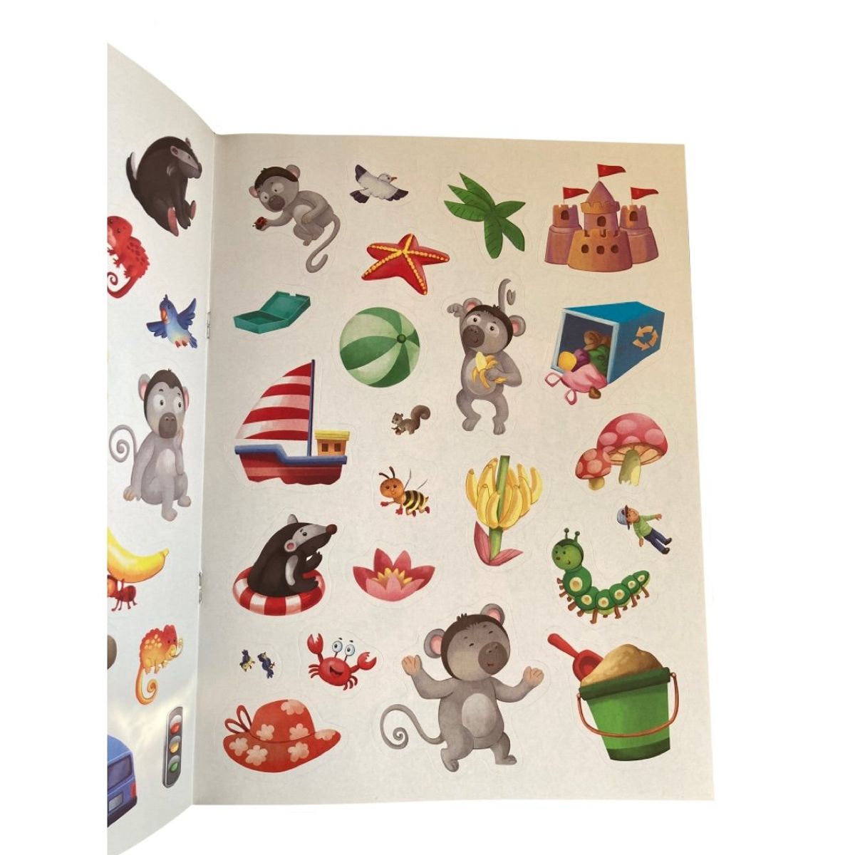 LATINBOOKS - Libro Un viaje por la ciudad - Incluye Stickers