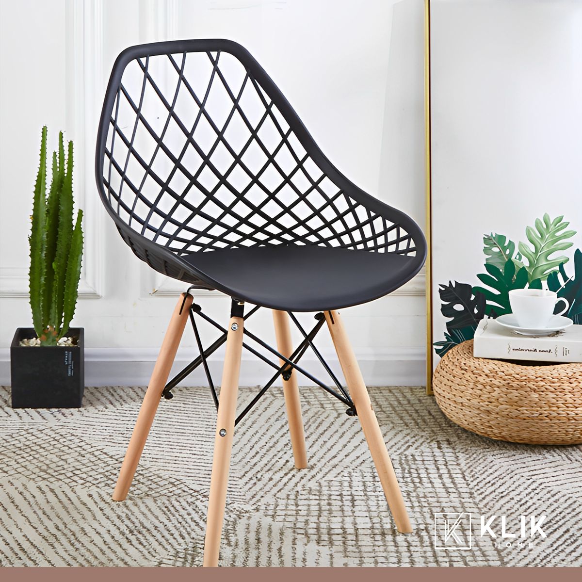 KLIK - Pack de 4 Sillas Eames Enrejada Mesh - Negra