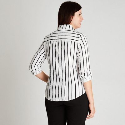 Imagen 2 del producto Blusa Negra Cuello Camisero