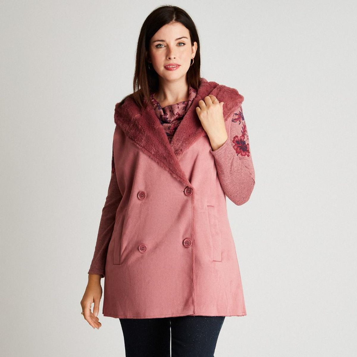 CURVI - Chaqueta Bonded Rosado Sin Manga Con Gorro CURVI.