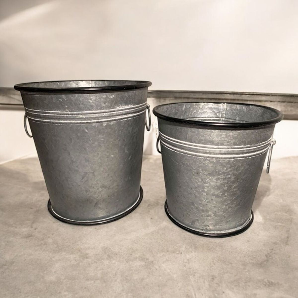 BRIC - Maceteros Metal Set 2