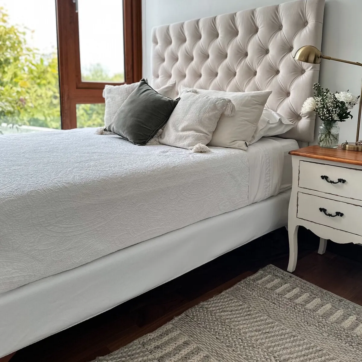 CASA CECILIA - Faldón Elasticado Queen Blanco Casa Cecilia