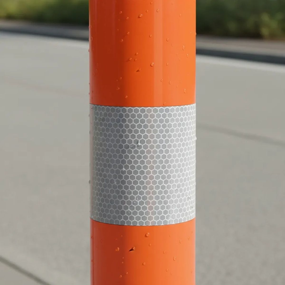 QRUBBER - Hito Vial Abatible 83cm QRubber