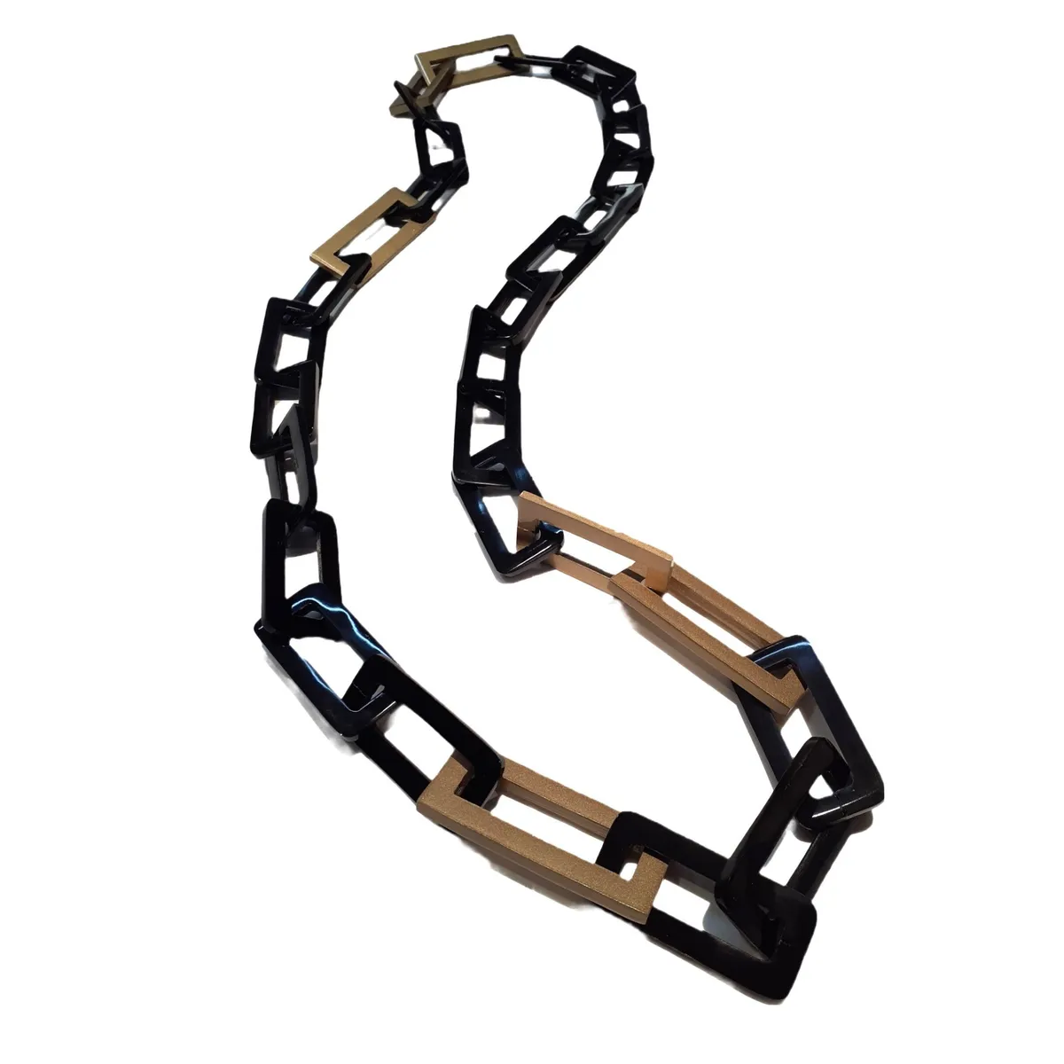 VANE COLLECTION - Collar mujer maxi largo eslabones negros dorados de hueso lacado