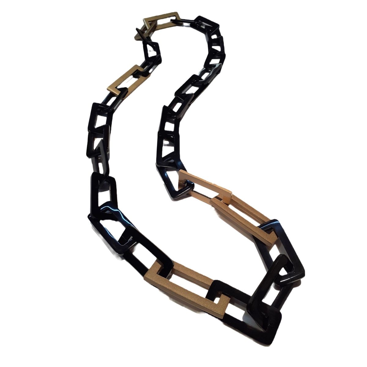 VANE COLLECTION - Collar mujer maxi largo eslabones negros dorados de hueso lacado