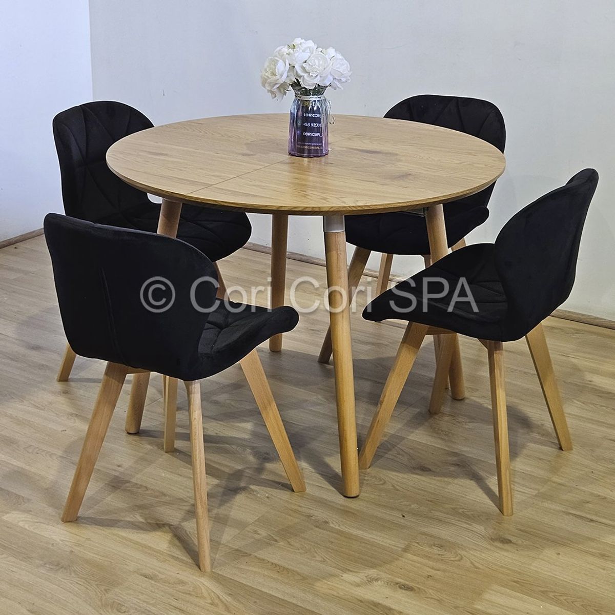 CORI CORI - Comedor Mesa Expandible 100-140-180cm + 4 Sillas Mariposa Velvet Negro