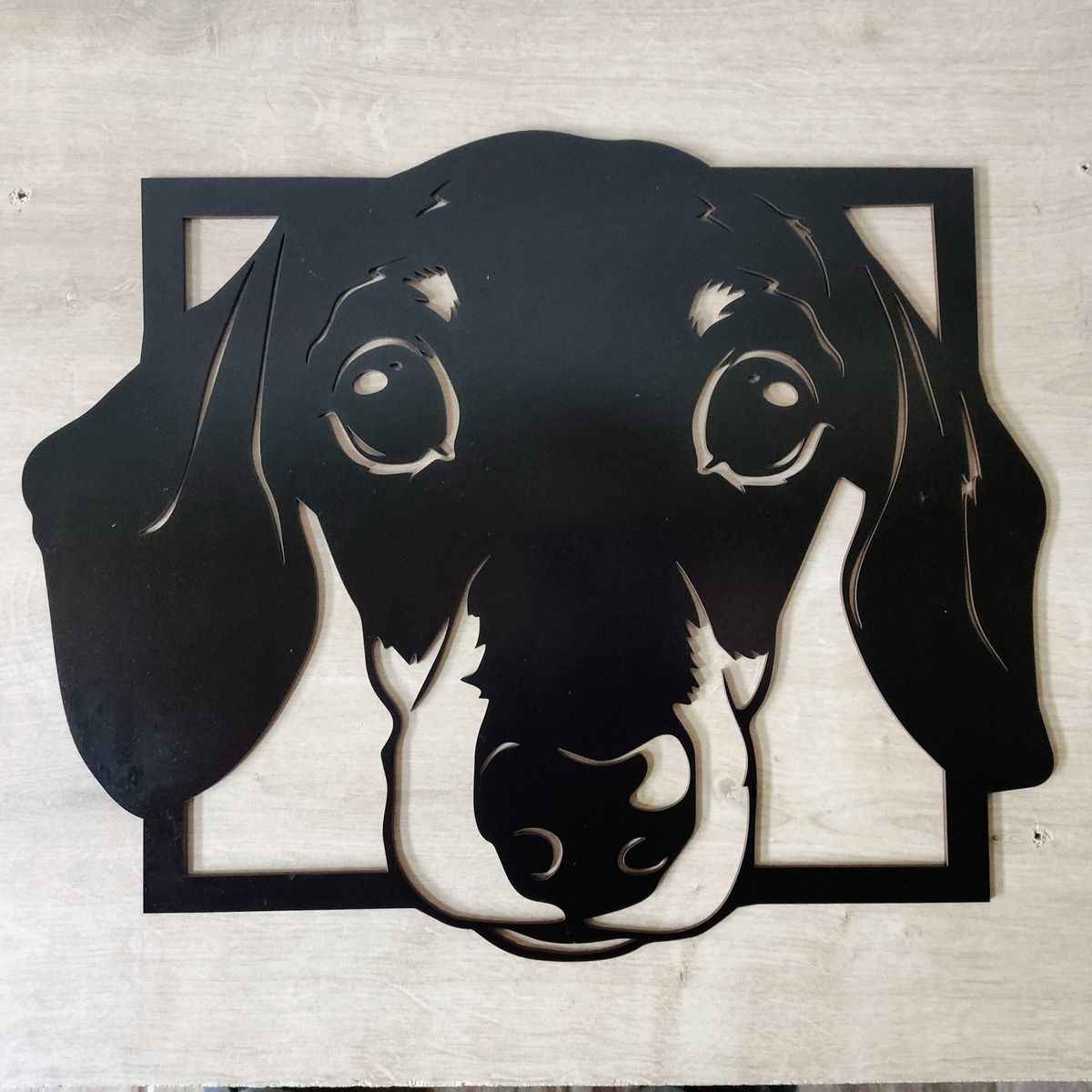 ELAB PROPIA - Cuadro Decorativo Perrito Salchicha - Madera Fun Republic