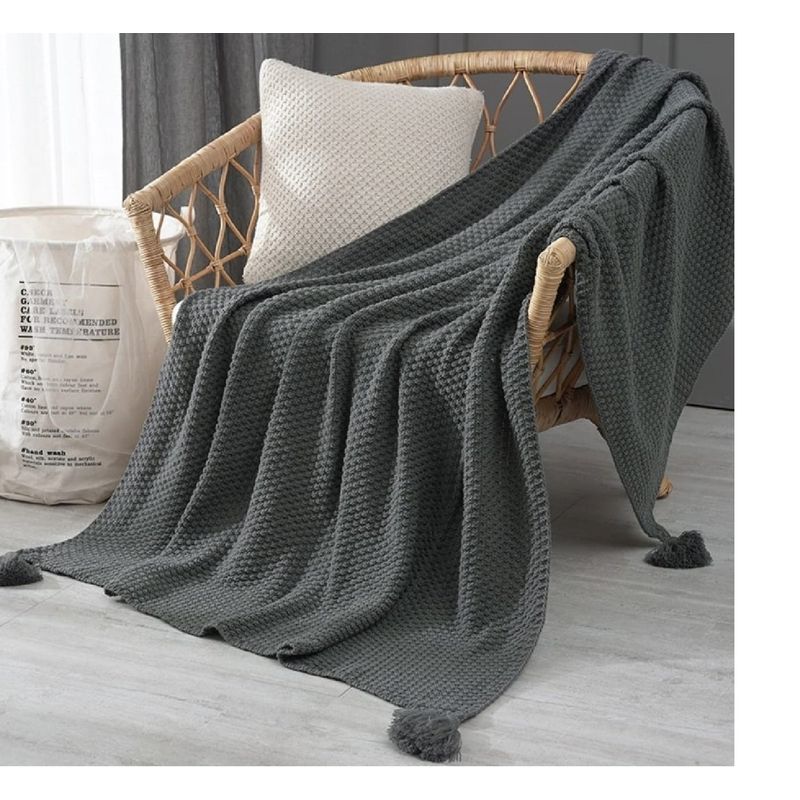 ANGELES DEL HOGAR - Manta o piecera para sofa y camas tejida con Borlas 130xm x 150cm
