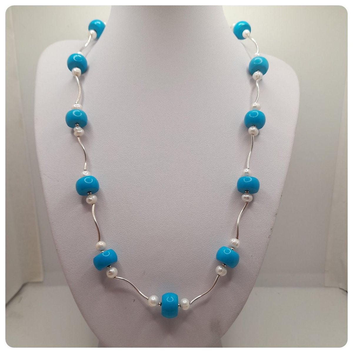 CAT JOYAS - Collar turquesa con plata 925 y perlas de río.