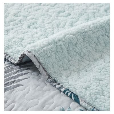Imagen 2 del producto Cubrecama Quilt Sherpa King - Crema Hojas M944