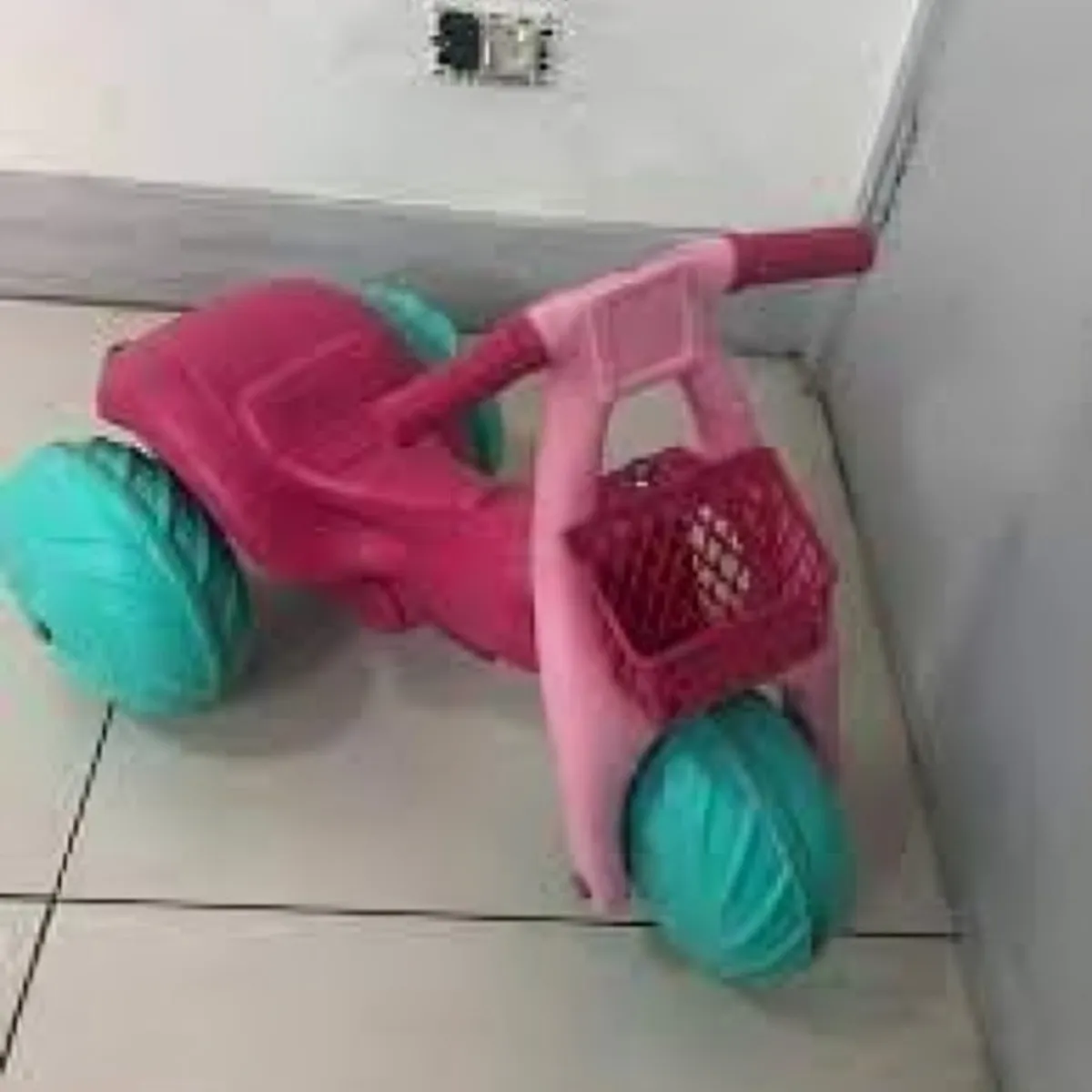 OEM - MOTO LUNAR CORREPASILLOS ROSADA