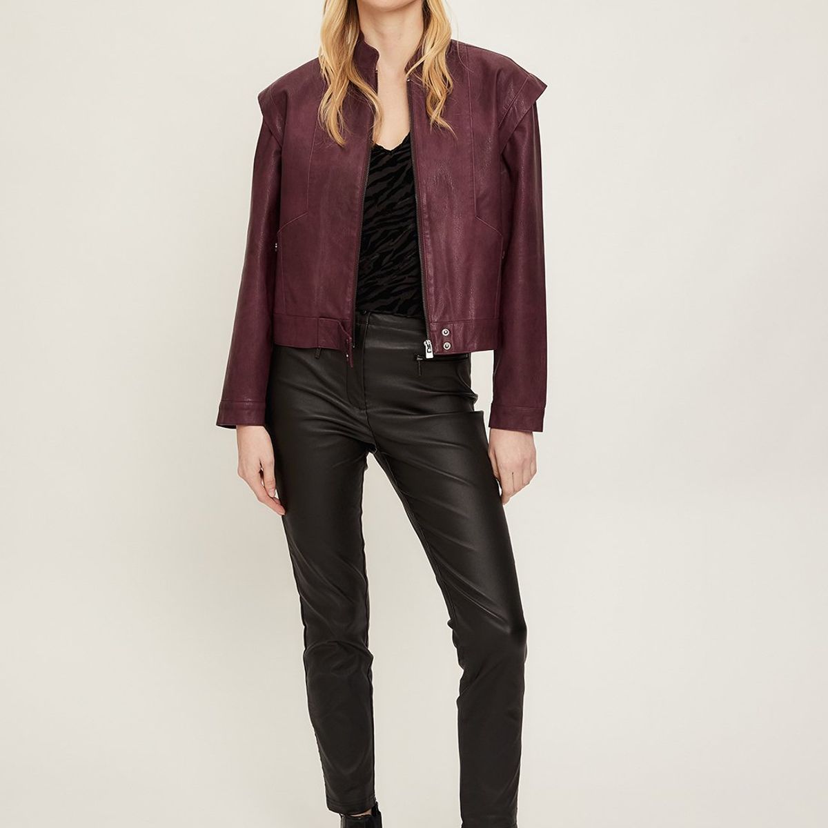 IO - Casaca Burdeo Mujer Io