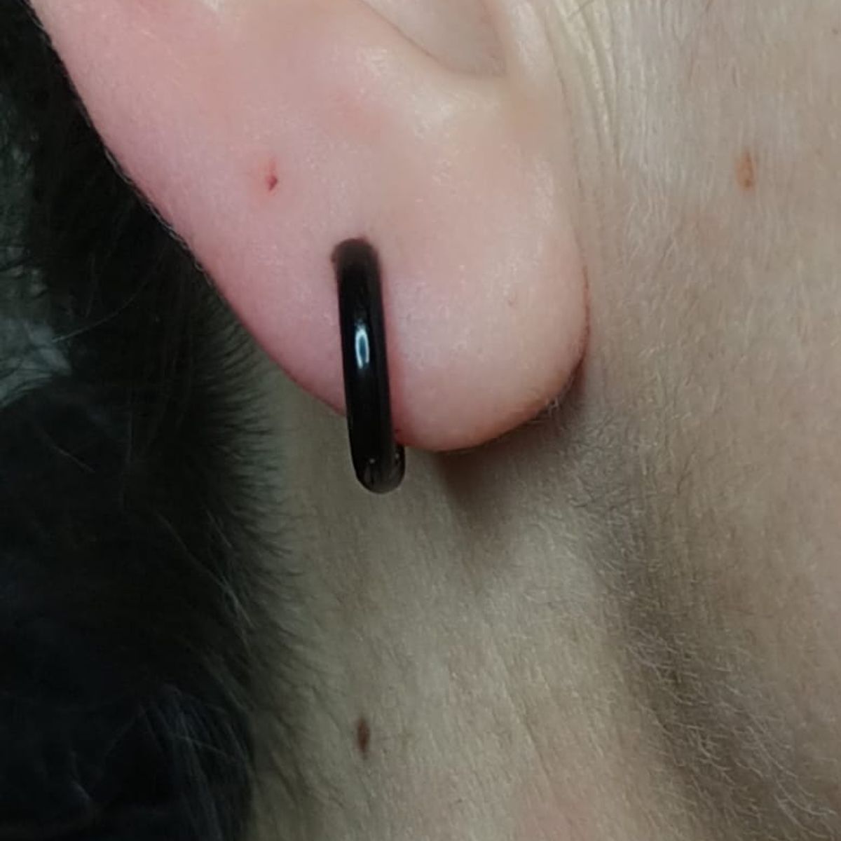 ELBAULDEJUMA - Argollas Huggies negras 10mm hipoalergenicas