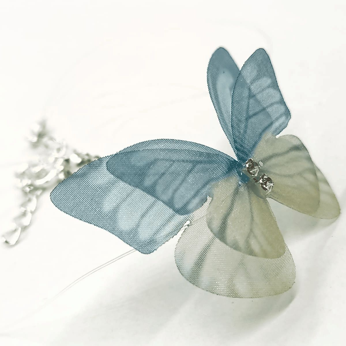 ELBAULDEJUMA - Colgante Cadena Gargantilla Invisible Con Mariposa