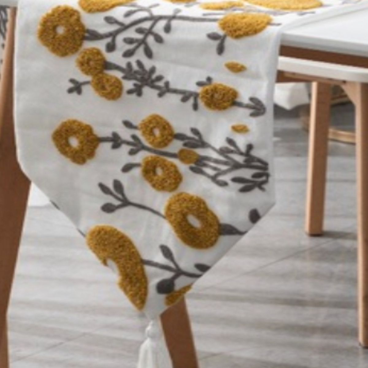GENERICO - CAMINO DE MESA BORDADO ELEGANTE 33 X 180cm