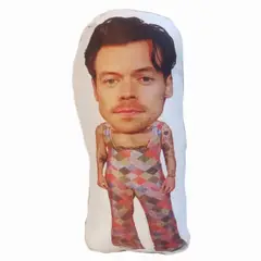 DULCE ALACRAN - Cojín Harry Styles Grammy Dulce Alacrán 33 x 20 cm