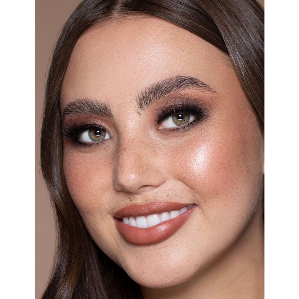 LA GIRL COSMETICS - TINTA HIDRATANTE CON COLOR LA GIRL TINTED FOUNDATION BISQUE